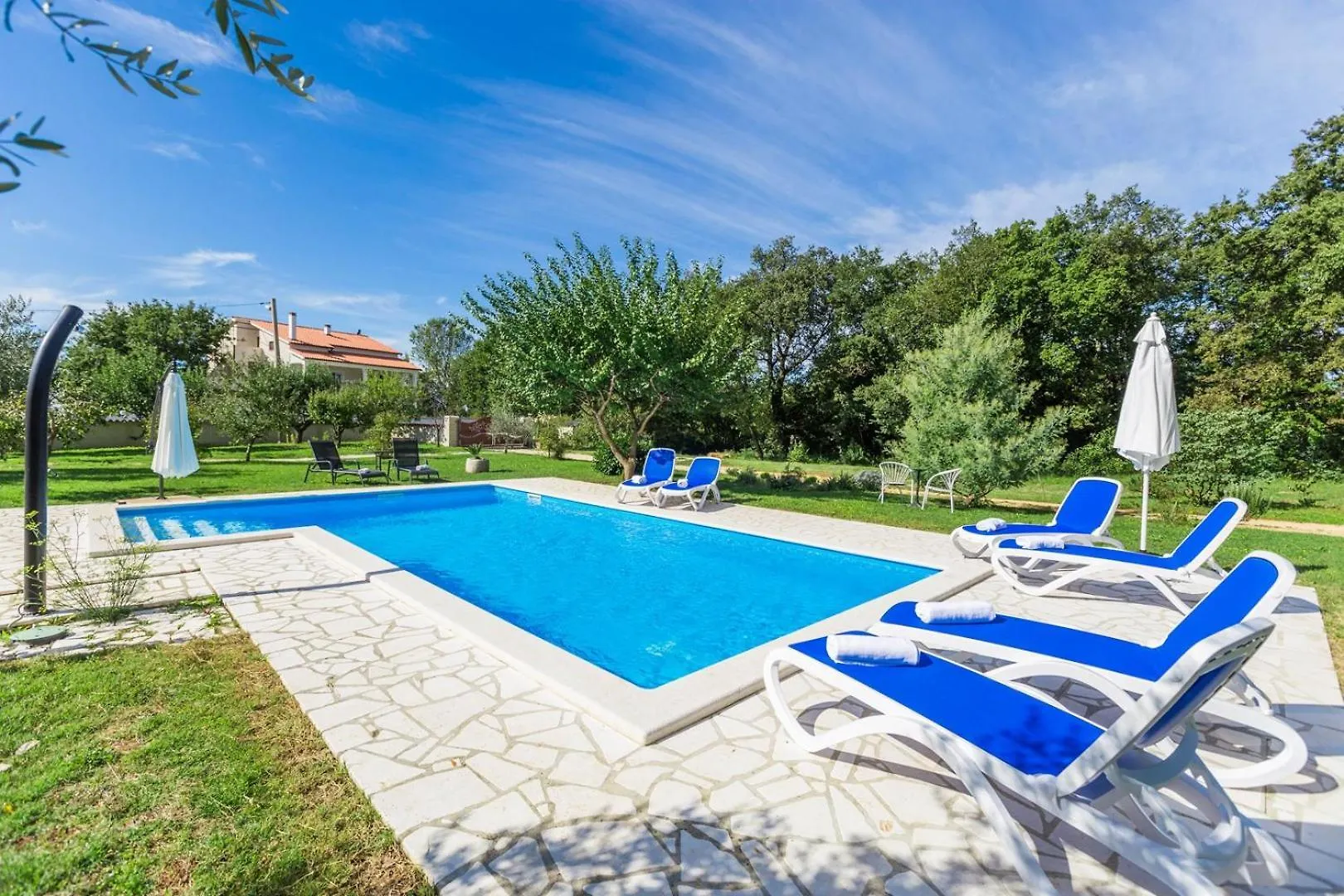Apartment Susnjic Studio With Pool, Children Playground And Terrace Baderna